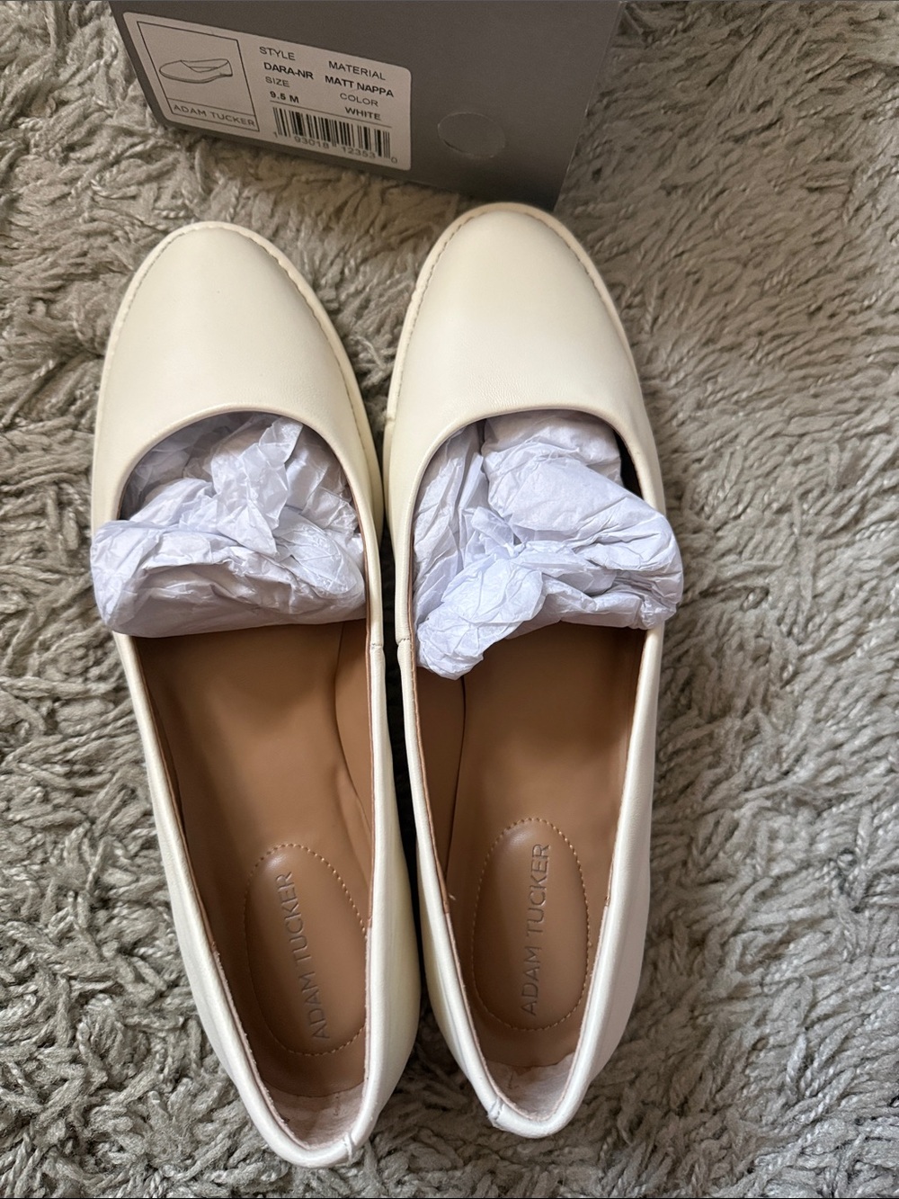 EUC Adam Tucker Women's Ivory Leather Loafers SZ 9.5